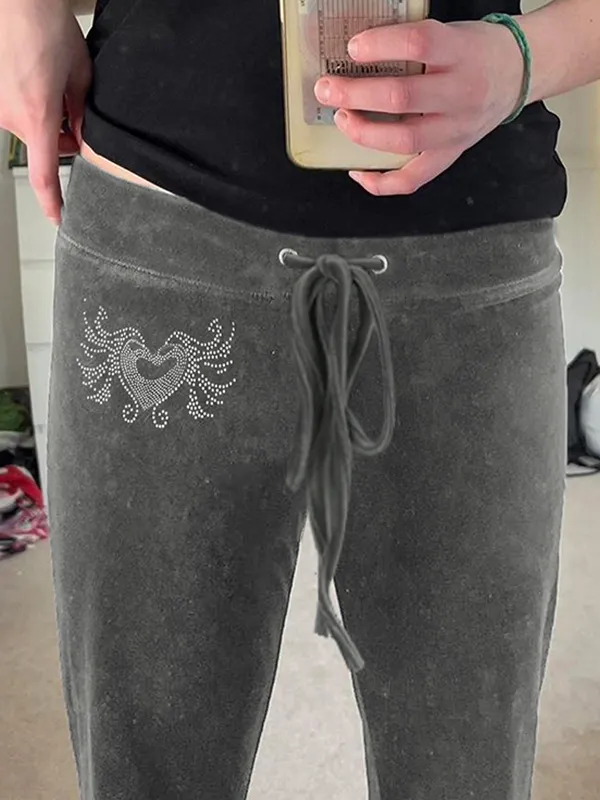 Gerade geschnittene Hose mit Vintage-Print