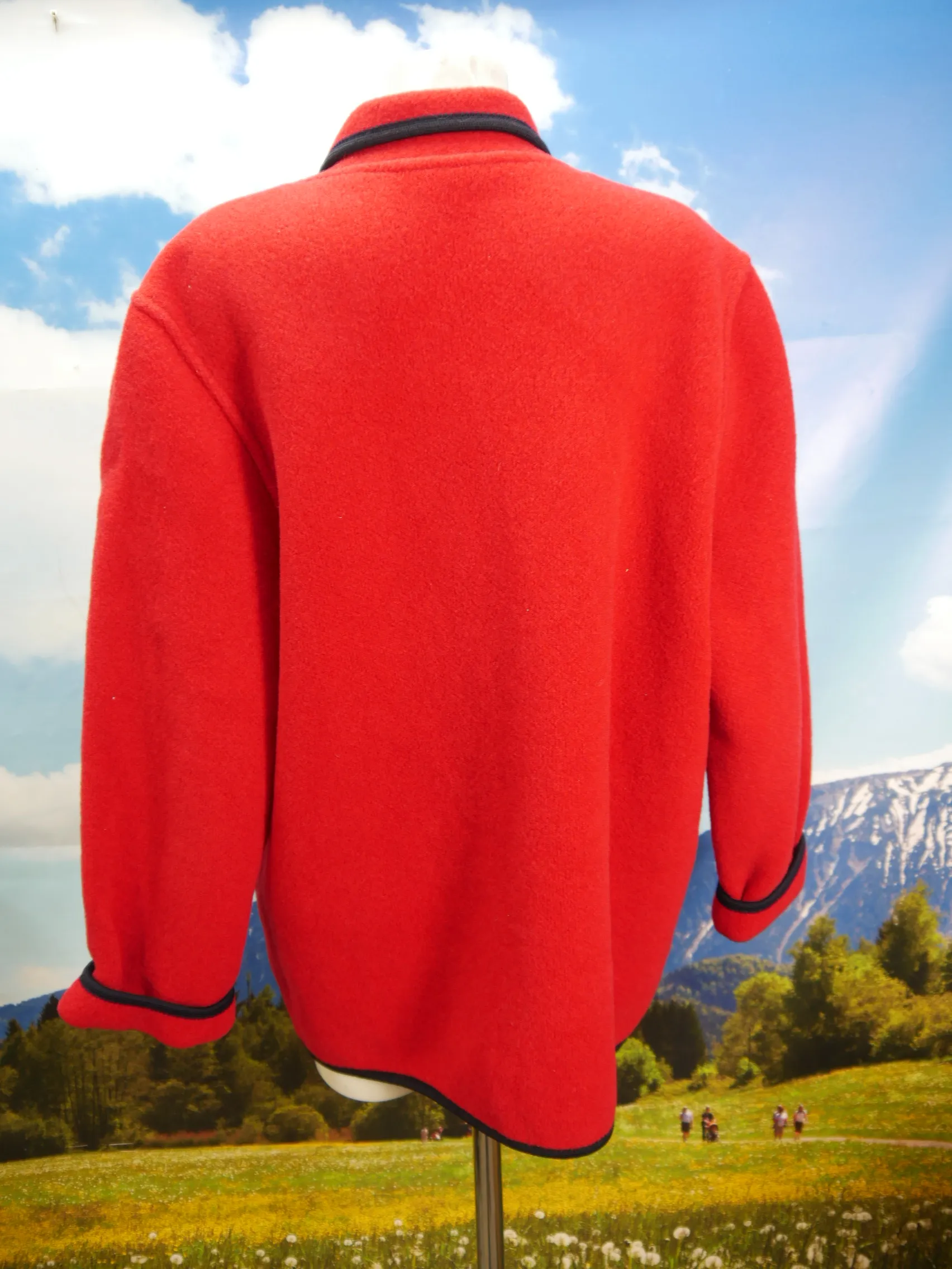 Giesswein Tirol sagenhaft rot Janker mit Borte Trachtenjacke Jacke Gr.46