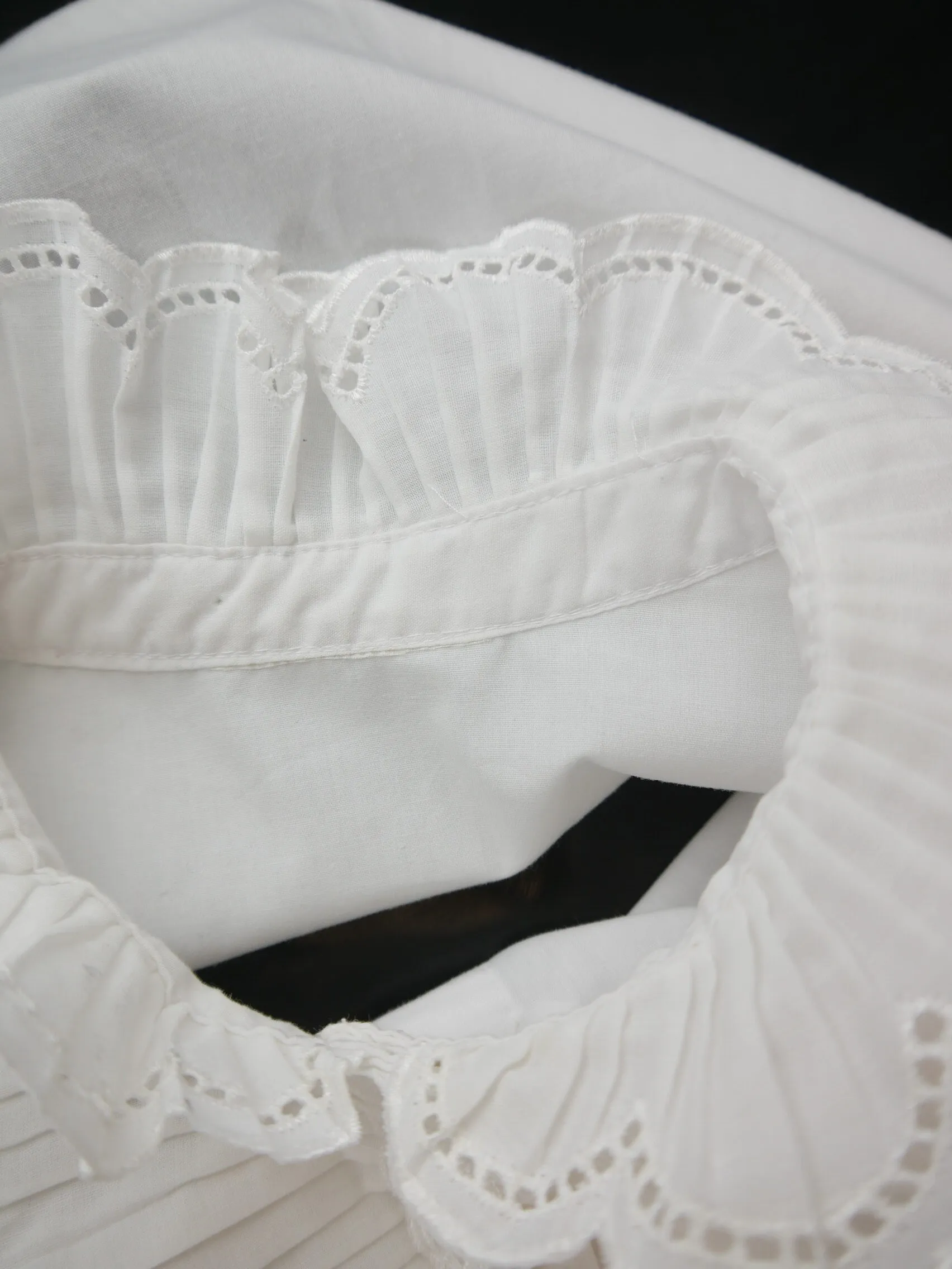Gr.38 Trachtenbluse weiß Bluse für Dirndl mit Spitze und Stickerei TB9217