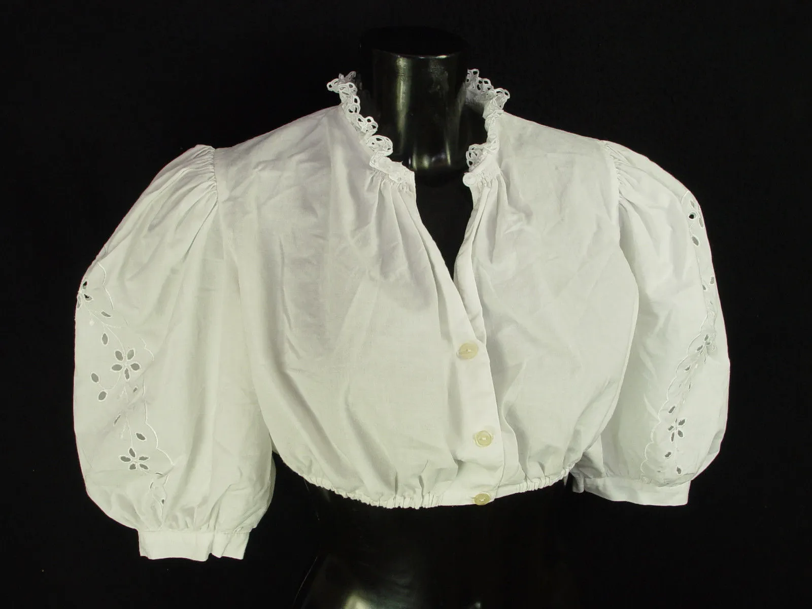 Gr.44 Dirndlbluse mit V-Ausschnitt  Bluse für Dirndl Trachtenbluse B2011