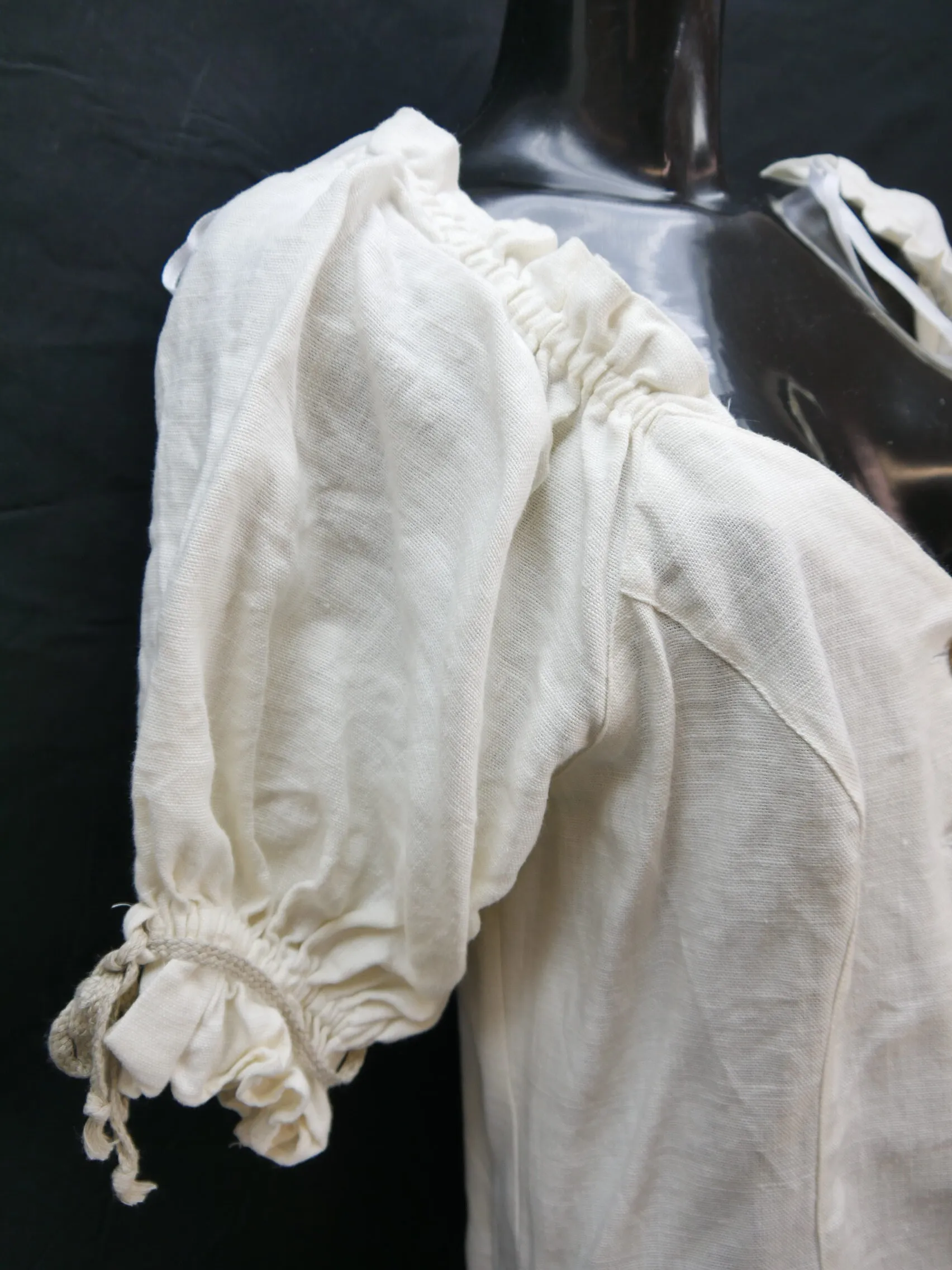 Gr.44 Trachtenbluse creme Bluse für Dirndl B Leinen mit Rüschen