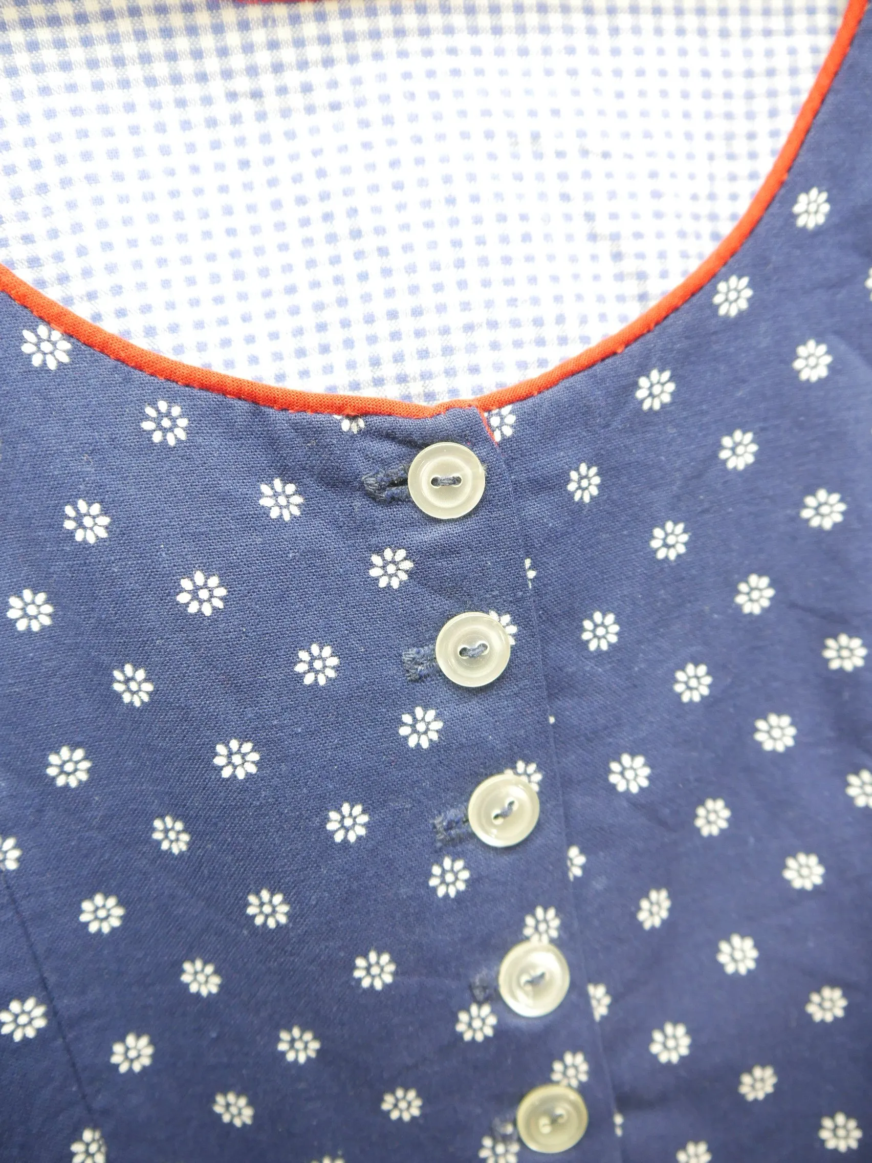 Handarbeit blau 60er Jahre süßes Vintage Dirndl mit Schürze Trachtenkleid Gr.36