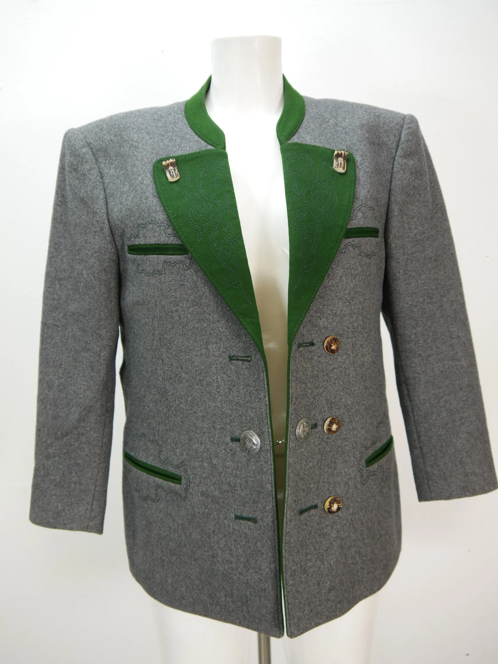 Handwerklich gefertigt Janker grau Hirschhornknöpfe Trachtenjacke Jacke Gr.46