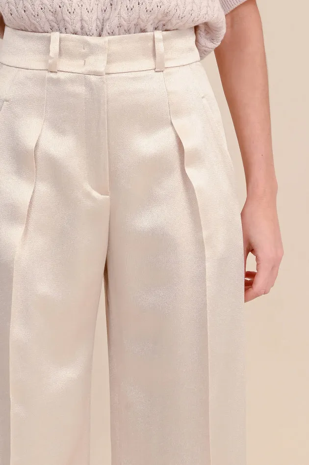 Hose mit weitem Bein in Pearly Nude