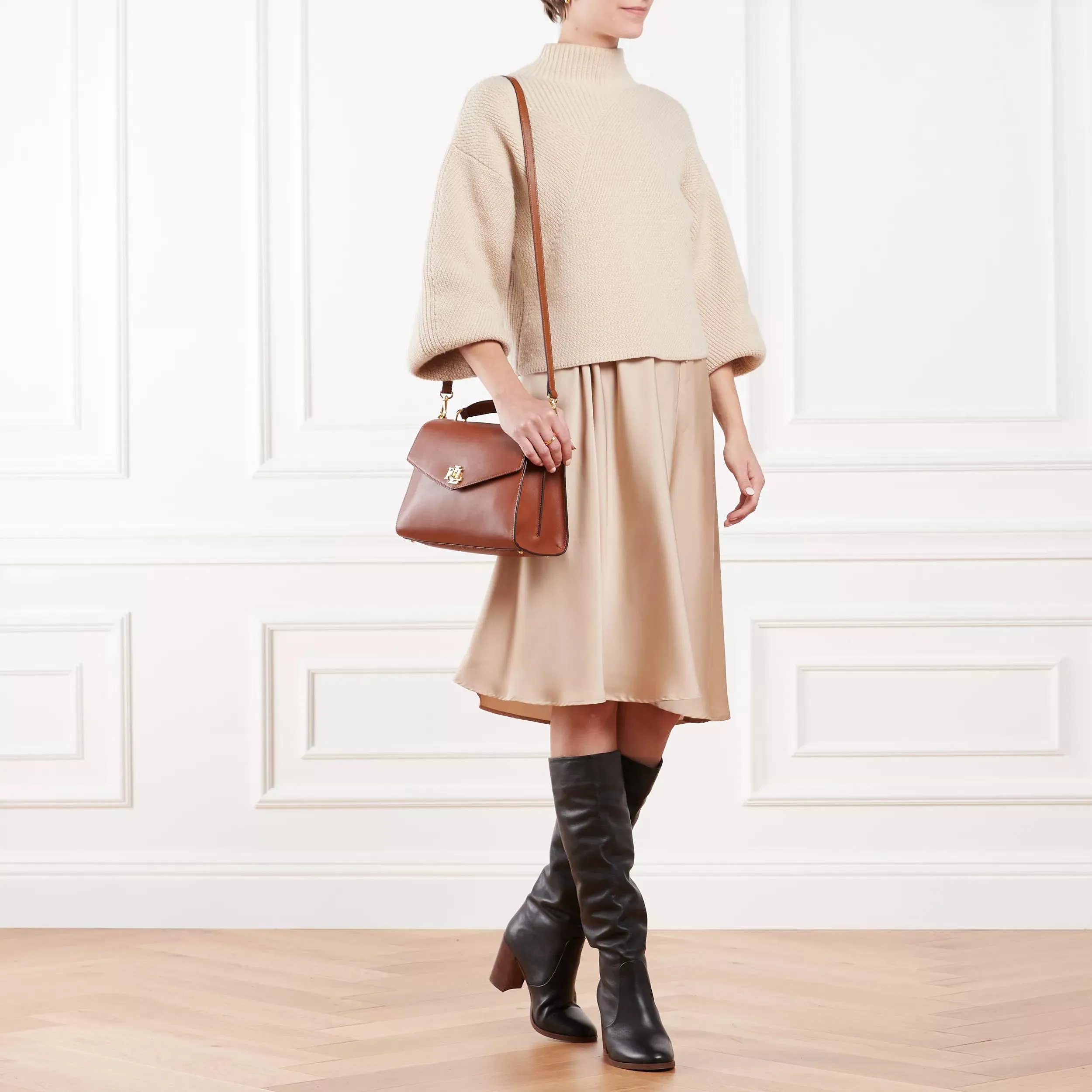   Lauren Ralph Lauren  Farrah 27 Satchel Medium Lauren Tan  Satchel 