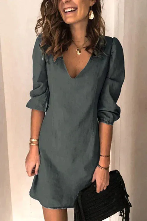 Lässiges Kleid mit festem V-Ausschnitt für Damen