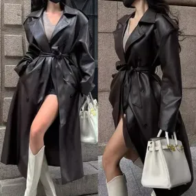 Modische, lange Kunstlederjacke mit Zweireiher-Design, Reverskragen und Bindegürtelärmeln